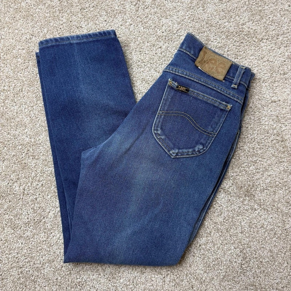 Vintage Lee Jeans Womens 10 Petite Medium Wash Blue Relaxed Tapered Denim